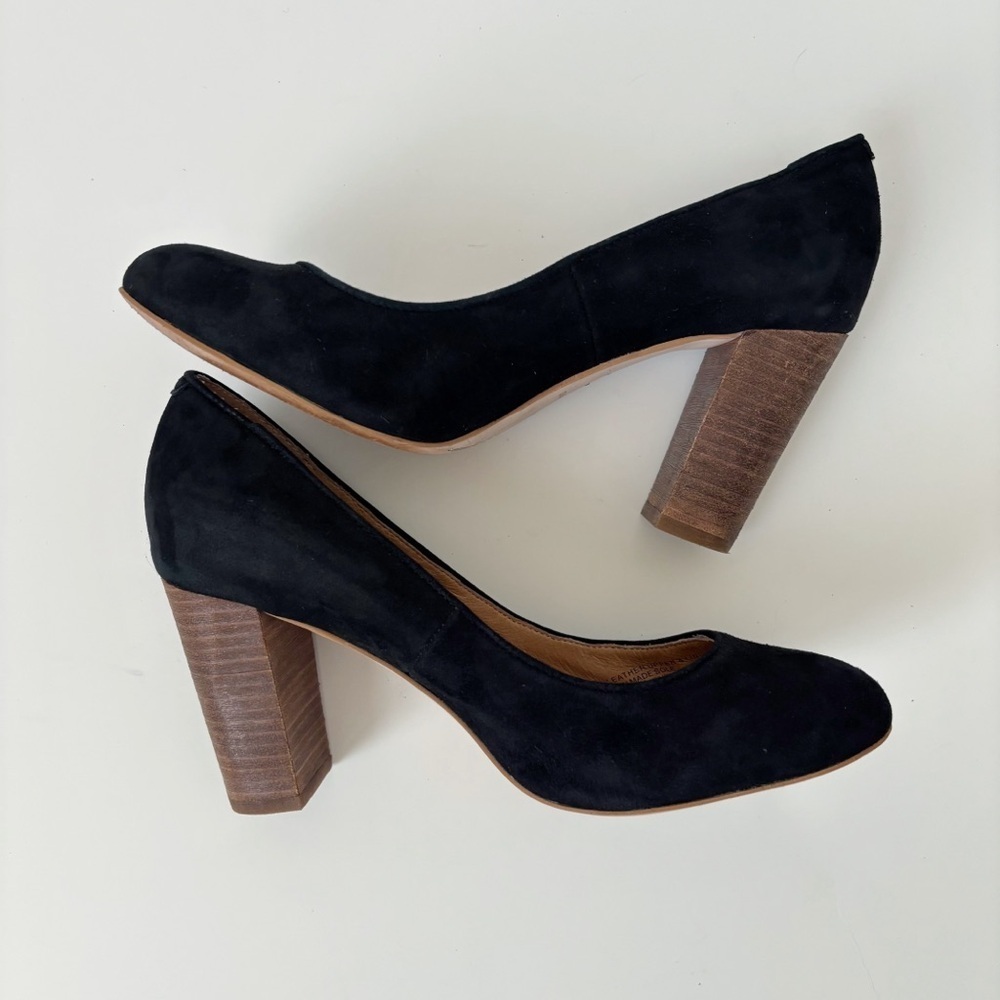 Corso Como Anya Black Suede Pumps Heels Sz 7.5 Classic Minimalist - Picture 7 of 9